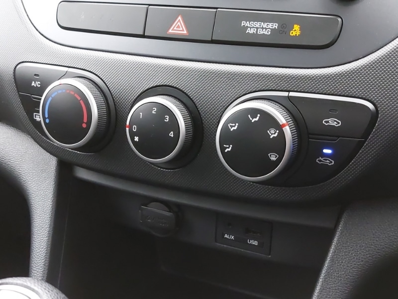 Used Hyundai i10 2017 for sale - 76393314: Photo 14