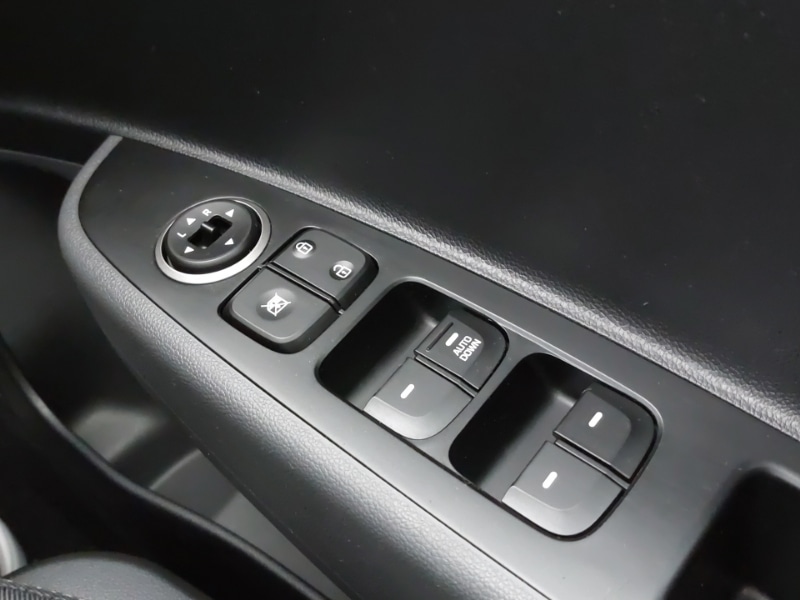 Used Hyundai i10 2017 for sale - 76393314: Photo 18