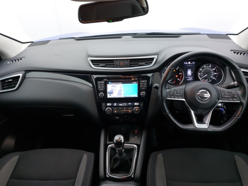 Used Nissan Qashqai 2018 for sale - 77756185: Photo 2