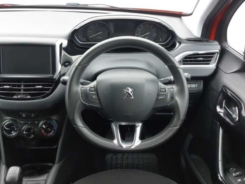 Used Peugeot 208 2016 for sale - 76567007: Photo 7