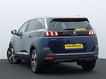Used Peugeot 5008 2022 for sale - 76987414: Photo