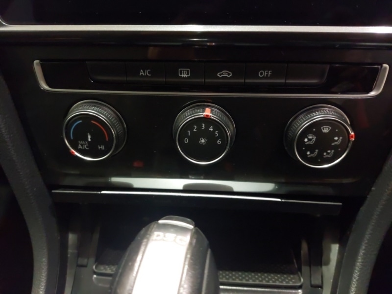 Used Volkswagen Golf 2019 for sale - 76311499: Photo 18