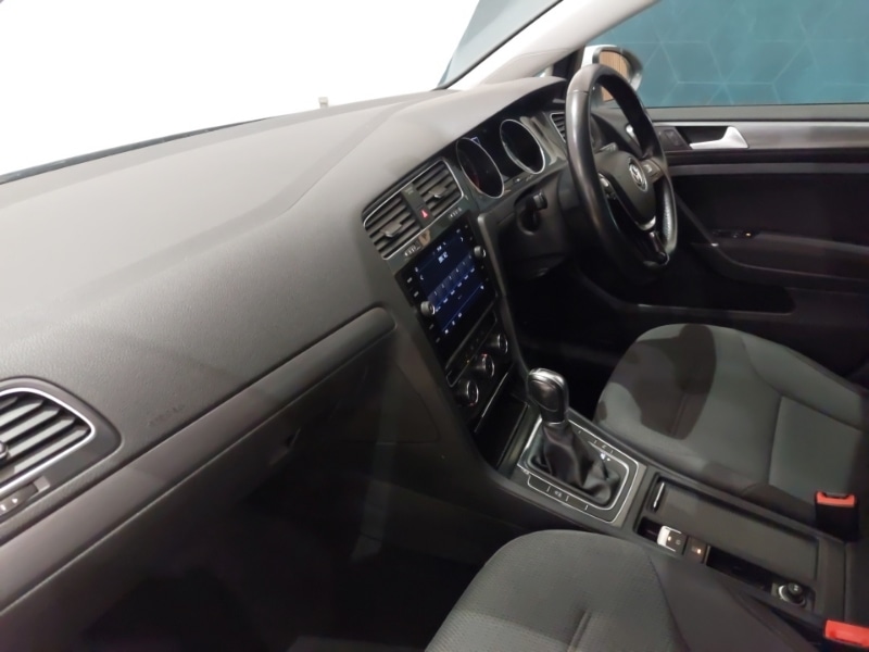 Used Volkswagen Golf 2019 for sale - 76311499: Photo 5