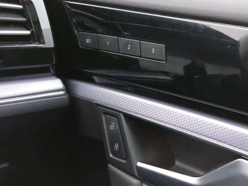 Used Volkswagen Touareg 2019 for sale - 76696018: Photo 19