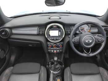 Used MINI Convertible 2016 for sale - 77154929: Photo