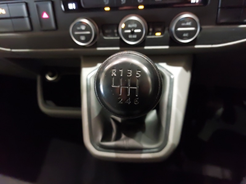 Used Volkswagen Transporter Shuttle 2024 for sale - 78065731: Photo 18