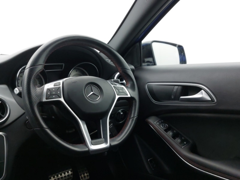 Used Mercedes-Benz GLA 2015 for sale - 76160630: Photo 10