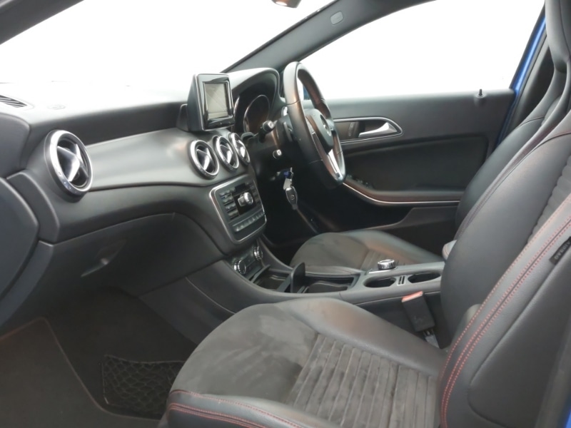 Used Mercedes-Benz GLA 2015 for sale - 76160630: Photo 5