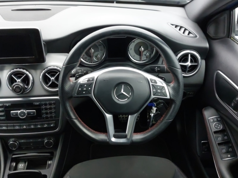 Used Mercedes-Benz GLA 2015 for sale - 76160630: Photo 7