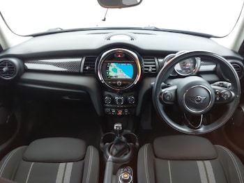 Used MINI Hatch 2018 for sale - 78905877: Photo