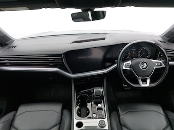 Used Volkswagen Touareg 2019 for sale - 77424418: Photo