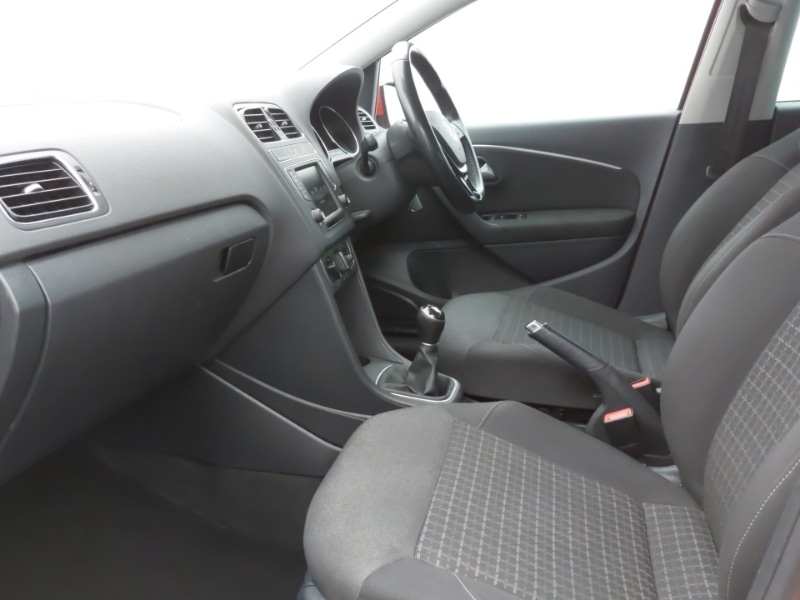 Used Volkswagen Polo 2017 for sale - 76493480: Photo 5