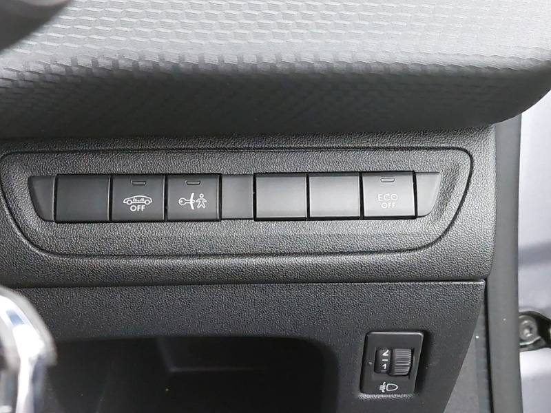 Used Peugeot 2008 2018 for sale - 77540289: Photo 17