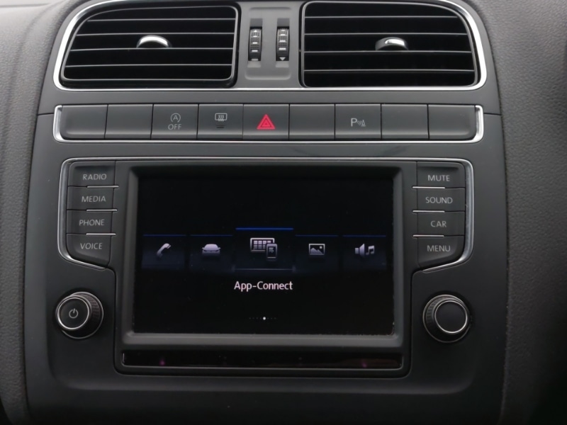 Used Volkswagen Polo 2017 for sale - 77777195: Photo 11