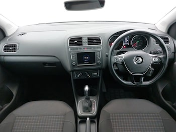 Used Volkswagen Polo 2017 for sale - 77777195: Photo