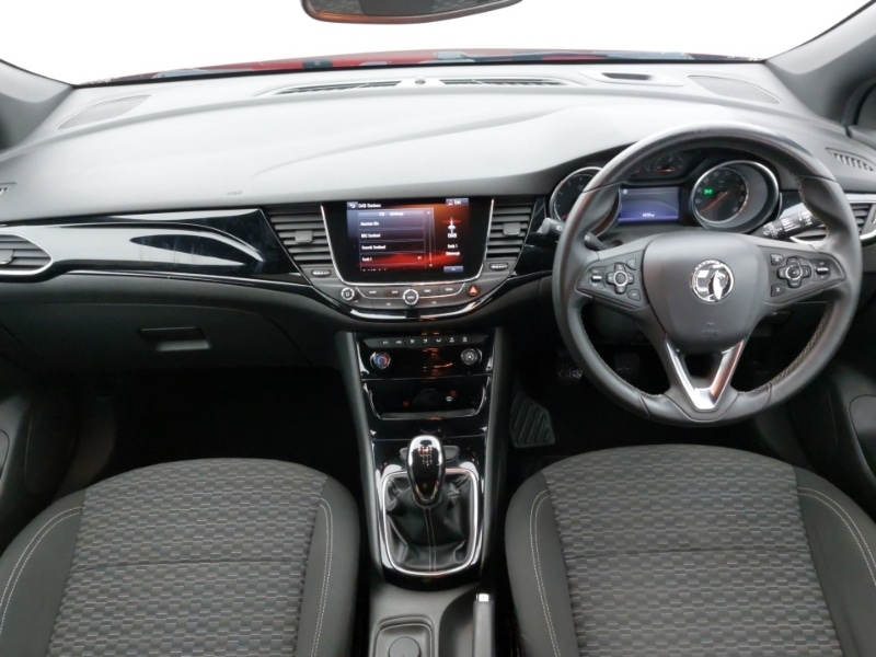 Used Vauxhall Astra 2017 for sale - 76556463: Photo 2