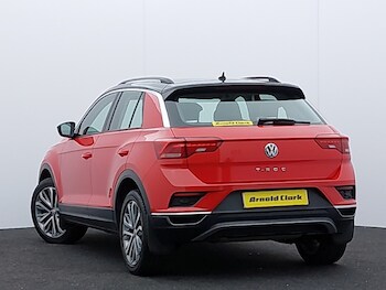 Used Volkswagen T-Roc 2020 for sale - 77980951: Photo