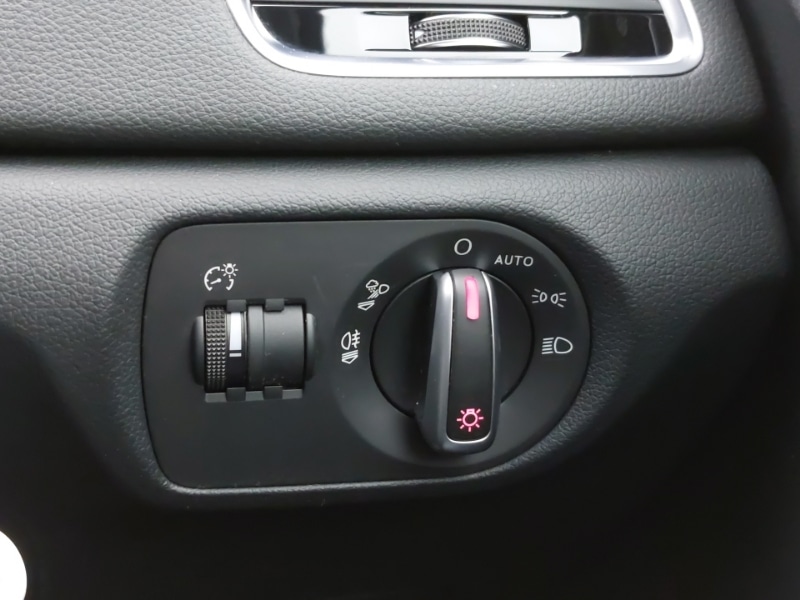 Used Audi Q3 2018 for sale - 77366685: Photo 19