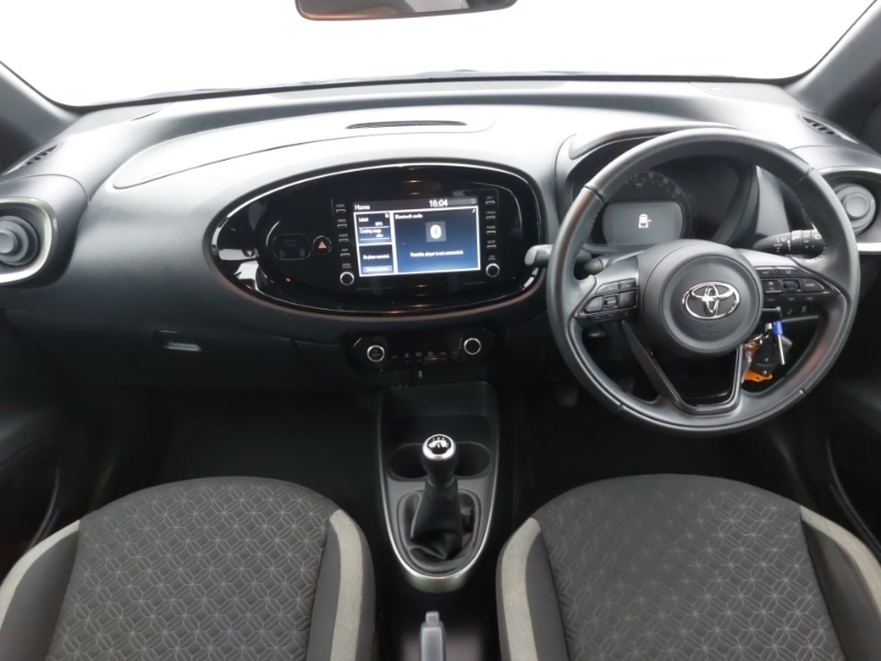 Used Toyota Aygo X 2023 for sale - 77039260: Photo 2