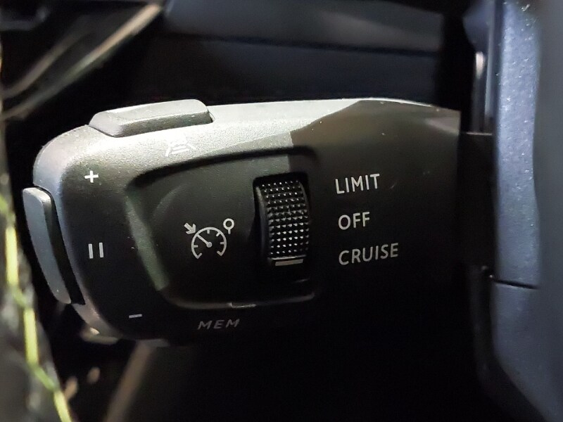 Used Peugeot 2008 2022 for sale - 76666341: Photo 18