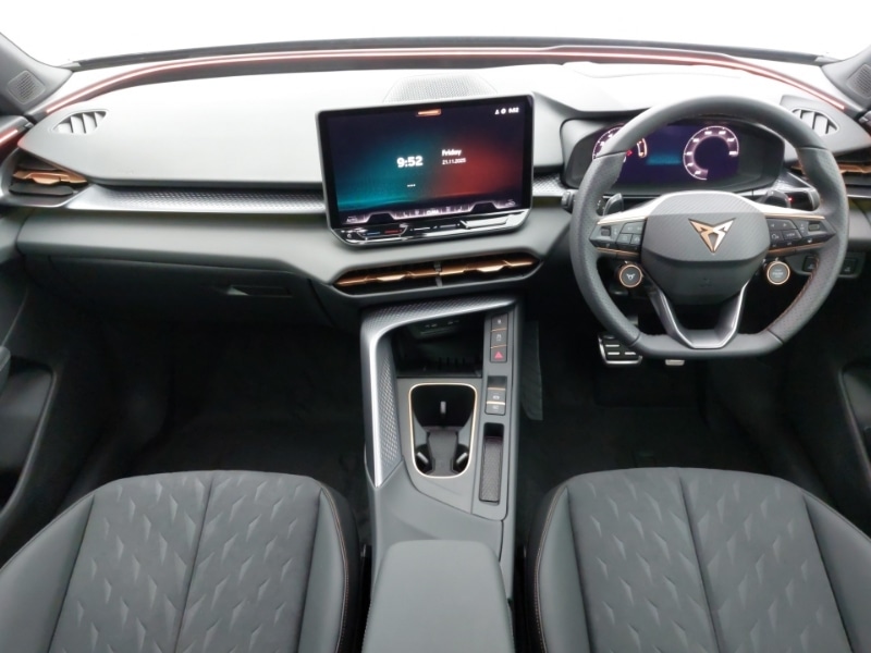 Used Cupra Terramar 2025 for sale - 76651827: Photo 2