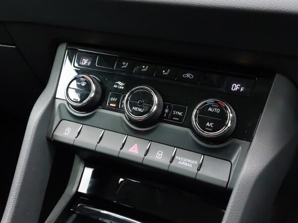 Used Skoda Karoq 2022 for sale - 76195651: Photo 15
