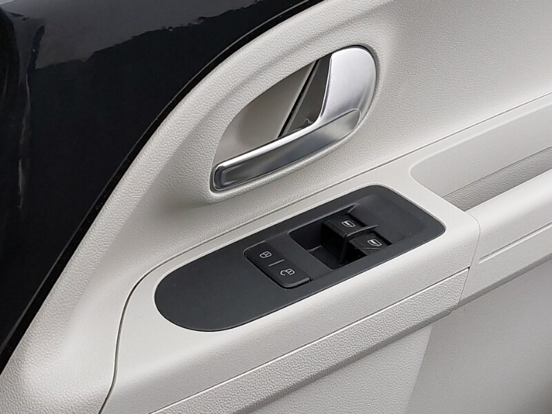 Used Volkswagen up! 2017 for sale - 77999350: Photo 17