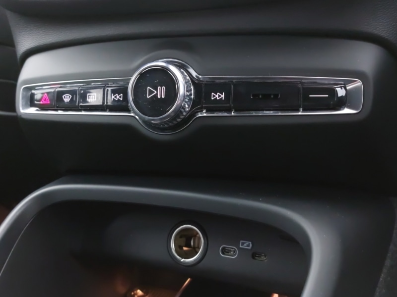 Used Volvo XC40 2025 for sale - 77433581: Photo 15