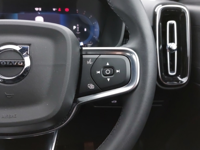 Used Volvo XC40 2025 for sale - 77433581: Photo 18