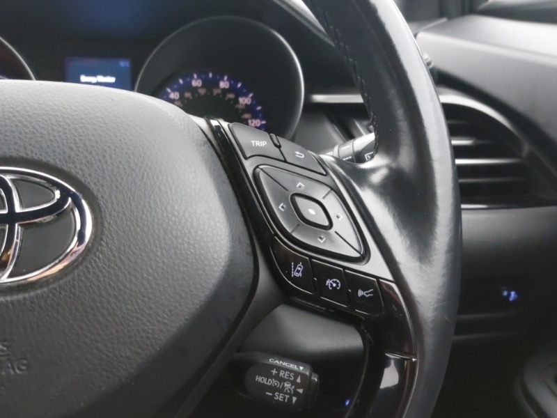 Used Toyota C-HR 2018 for sale - 78203280: Photo 18