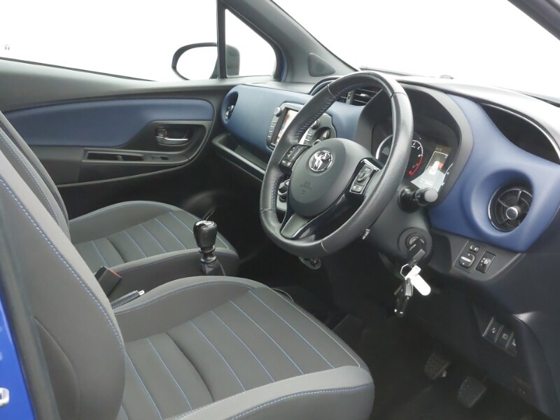 Used Toyota Yaris 2018 for sale - 77889474: Photo 12