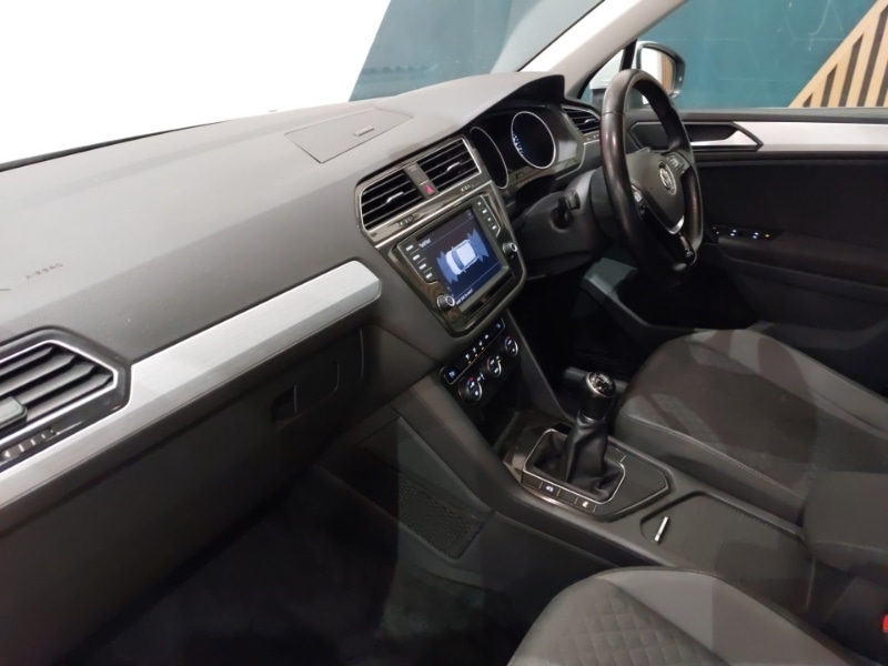 Used Volkswagen Tiguan 2017 for sale - 77548893: Photo 5