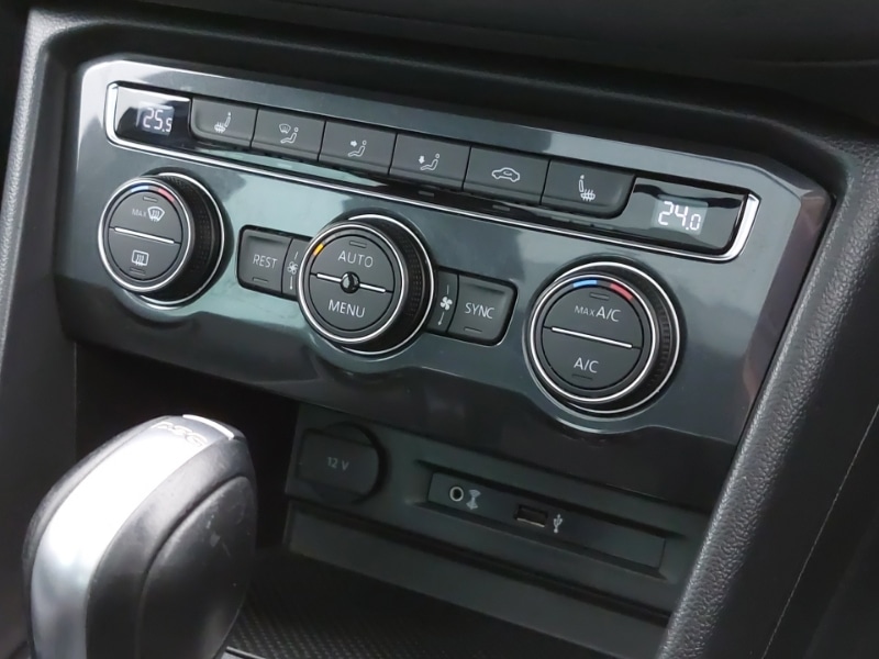 Used Volkswagen Tiguan 2017 for sale - 77228900: Photo 15