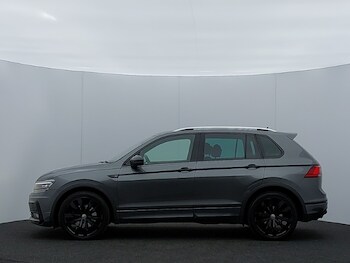 Used Volkswagen Tiguan 2017 for sale - 77228900: Photo