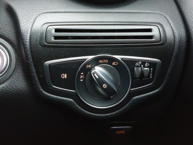 Used Mercedes-Benz C Class 2019 for sale - 78065797: Photo 19