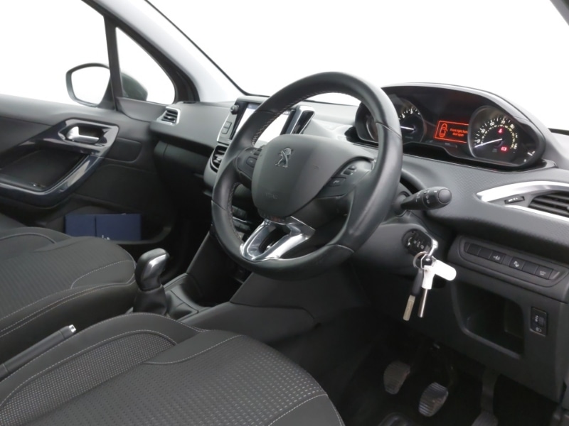 Used Peugeot 208 2019 for sale - 76721771: Photo 12