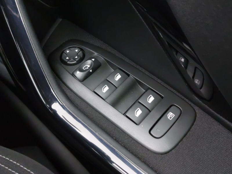 Used Peugeot 208 2019 for sale - 76721771: Photo 19