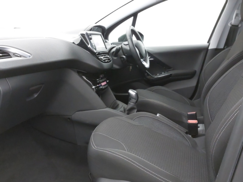 Used Peugeot 208 2019 for sale - 76721771: Photo 5