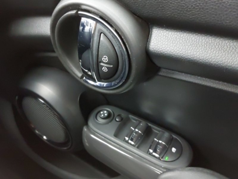 Used MINI Hatch 2018 for sale - 76414690: Photo 19