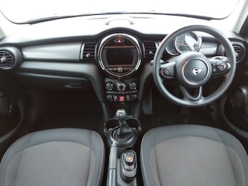 Used MINI Hatch 2018 for sale - 76414690: Photo