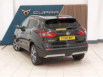 Used Nissan Qashqai 2018 for sale - 77947847: Photo