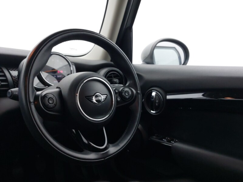 Used MINI Hatch 2018 for sale - 77947834: Photo 10