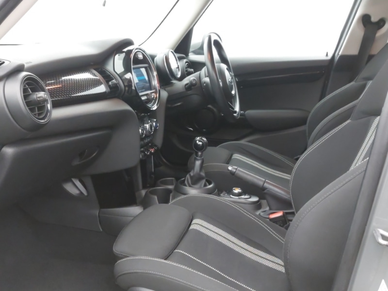 Used MINI Hatch 2018 for sale - 77947834: Photo 5