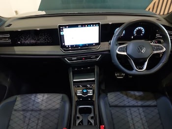 Used Volkswagen Tiguan 2024 for sale - 74995846: Photo