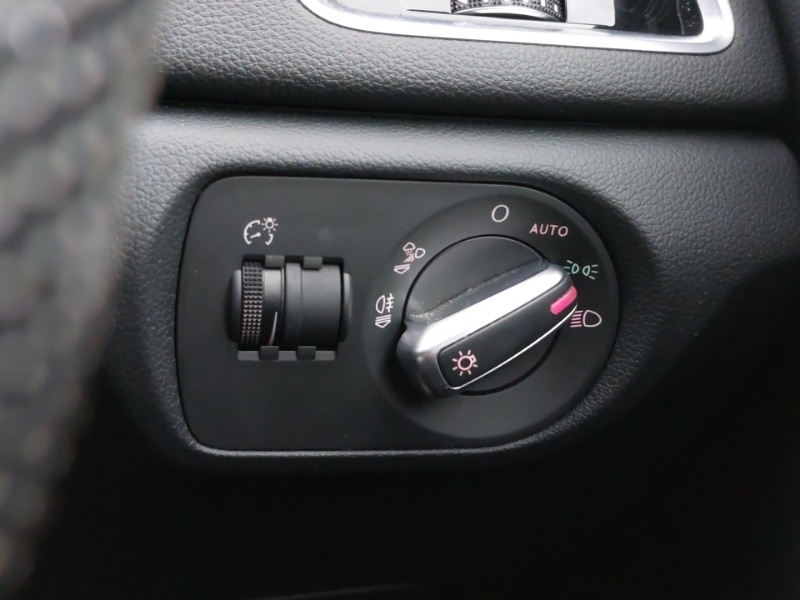 Used Audi Q3 2016 for sale - 76771429: Photo 19