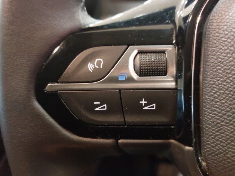 Used Peugeot 208 2023 for sale - 78041307: Photo 13