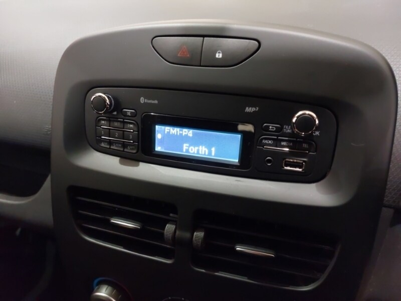 Used Renault Clio 2015 for sale - 77491781: Photo 11