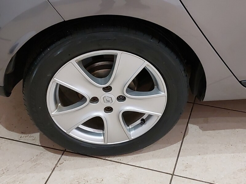 Used Renault Clio 2015 for sale - 77491781: Photo 12