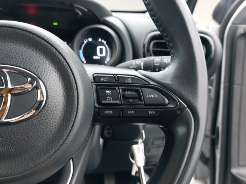 Used Toyota Yaris 2023 for sale - 76160824: Photo 18