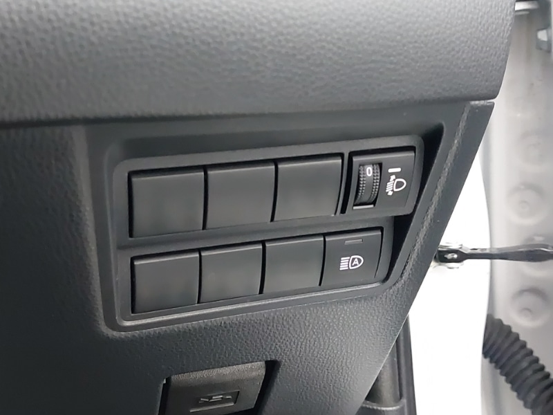 Used Toyota Yaris 2023 for sale - 76160824: Photo 19